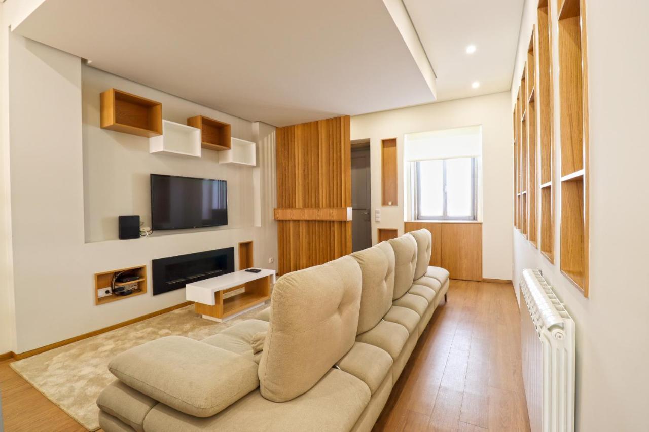 Ribeira Riverhouse - City Centre Duplex With Terrace Viana do Castelo Buitenkant foto