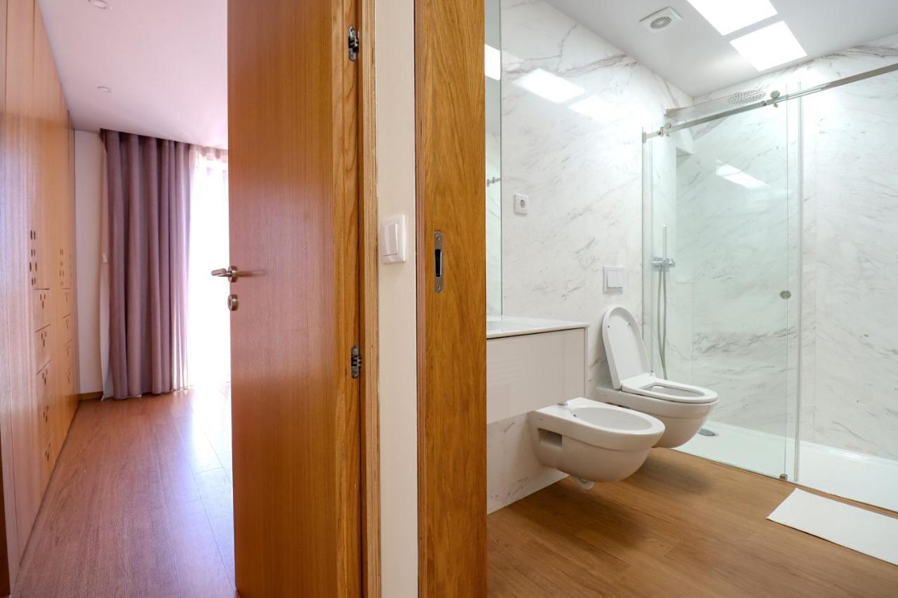 Ribeira Riverhouse - City Centre Duplex With Terrace Viana do Castelo Buitenkant foto